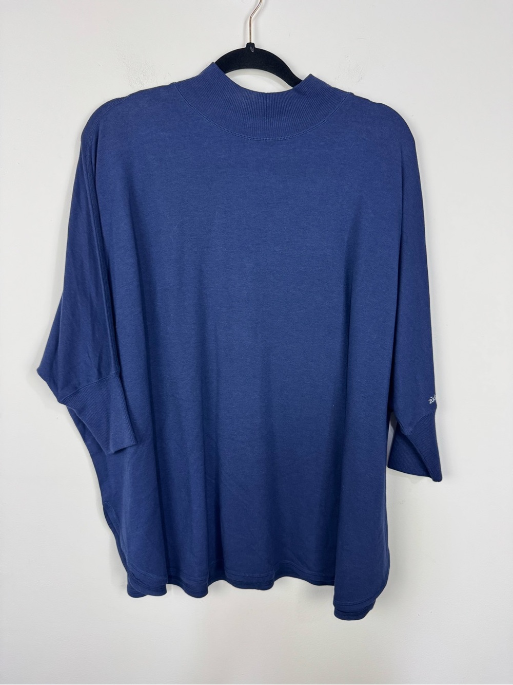 Zuda blue mock neck dolman sweater top